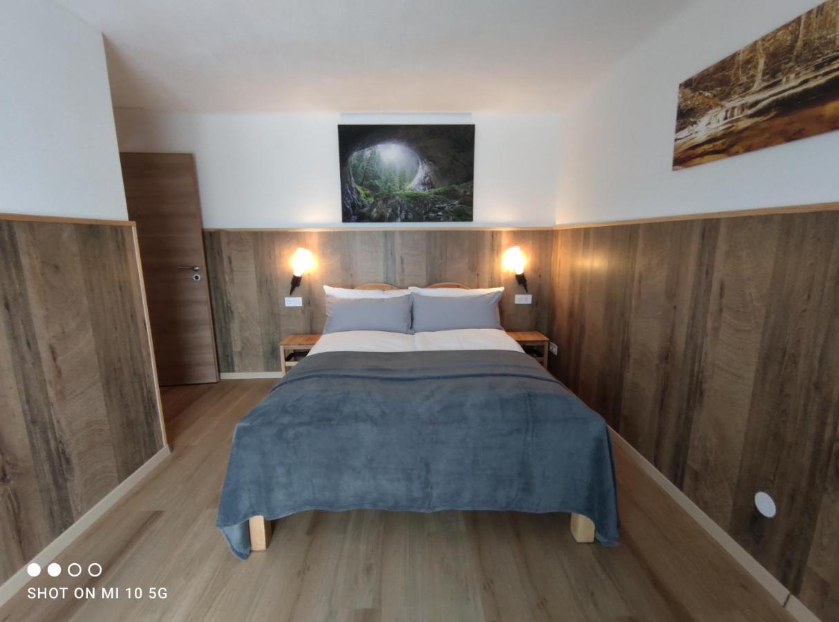 Berliner Ecke Hotel Mariazell Exterior photo